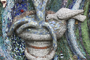 mosaic of bird in a fountain, give gratitude before a healing