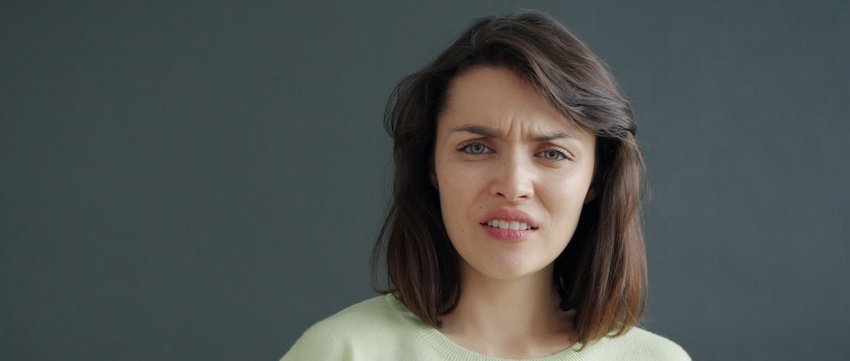 upset woman, how to deal with judgmental people